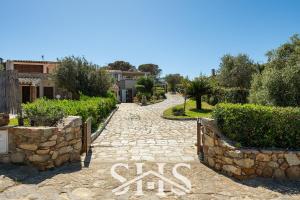 Blue Art Retreat Cala Caterina and Santo Stefano beach