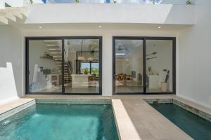Villa Flambard - 2BR Luxury Villa with Pool & Rooftop