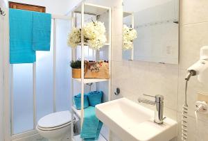 Appartamenti Bella Venezia, with balcony overlooking the pedestrian shopping area, and the beach within walking distance