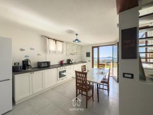 Residenza Doride, con vista sulla costa