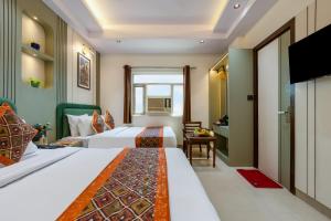 Hotel Golden Wings 2 mnts New Delhi railway station