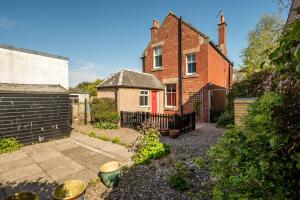 Heywood Cottage