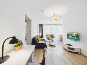 Spacious Apartment Bruna near Pole Mokotowskie by SuperApart