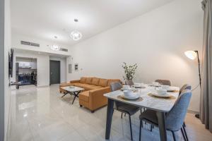 4 Bedroom Apartment with Private Terrace in Business Bay