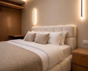 Moon Apartment