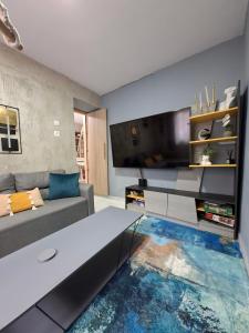 Analou Mood Accommodation
