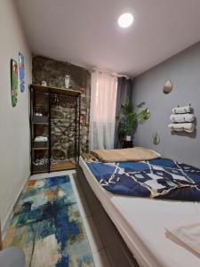 Analou Mood Accommodation