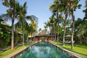 Luxury Villa Seminyak 5BR, 20m Pool, Near Beach
