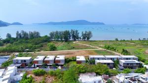 Ultra Luxury 4BR Pool villa by Sea Central C7