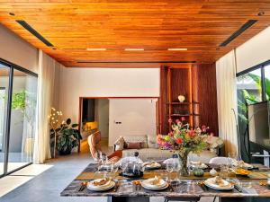 Ultra Luxury 4BR Pool villa by Sea Central C7