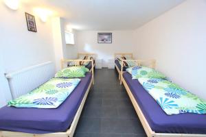 Private Souterrain Apartment