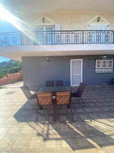 Selinia Apartments