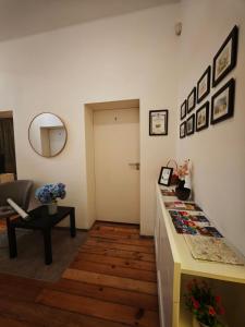 Alice apartment