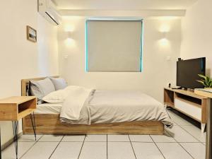 Studio, Athens Exarcheia