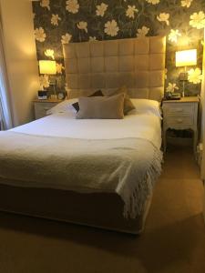 Castle Lodge Hotel