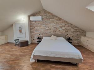 Riflessi sul lago Lierna bed and breakfast