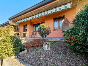 Riflessi sul lago Lierna bed and breakfast