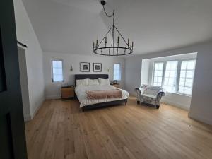 Luxary Villa w Pool, Sauna, Hot Tub - Sleeps 12