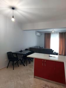 Xhulianas Sea View Apartment Sarande