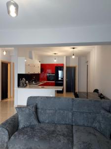 Xhulianas Sea View Apartment Sarande