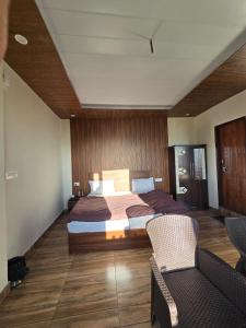 HKS Orchards Stay