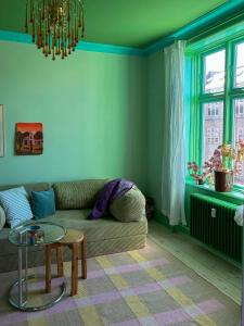 Colourful Flat Near Frederiksberg Gardens