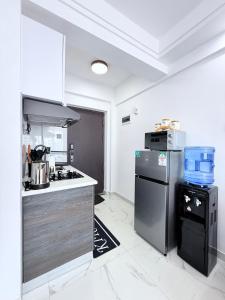 Ronae Homes Airbnbs