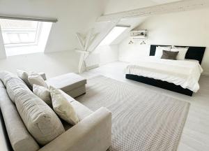 Ghent Center 2 Rooms, with shared Kitchen & Free Wi-Fi