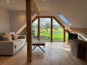 The Loft, 1 bed space with private parking