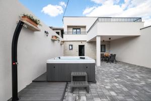 Villa Ruzarija by Tourist Adria Group