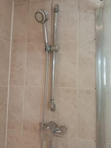 2 Bedrooms Flat in Surrey, 30 min to London