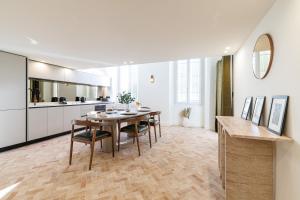 20 QUAI LUNEL - Loft vue Port de Nice - 2 suites mezzanine - Climatise