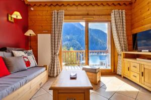 Ours - Vue montagne piscine et Spa