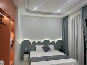 Sunny Hotel