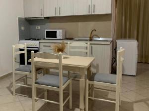 Giardino Apartment - Shkëmbi i Kavajës
