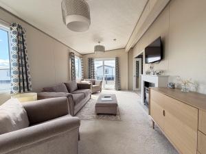 Hot Tub Lodge, Victory Liberte 104
