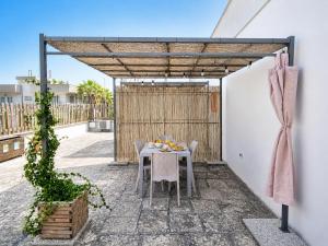 Le Suite del Pastore, Monolocale con Terrazza Privata e Parcheggio Facile, vicino al Centro