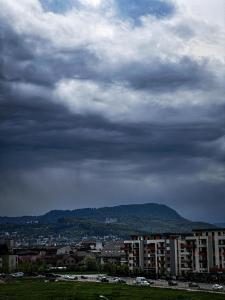 Modern Apartment with Mountain View & Balcony by Blvd