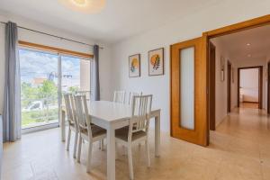 2 Bedroom Relax in Alvor by Innkeeper