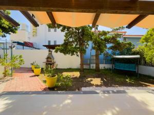 Salemis Garden, free parking IUNS0217