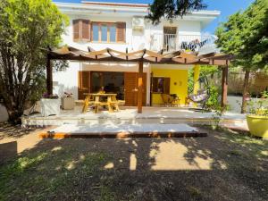 Salemis Garden, free parking IUNS0217