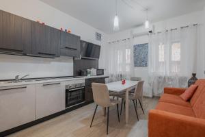 -10min Metro- Jonio Style Apartment