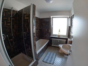 Ferienzimmer im Zentrum von Steinhagen mit großem Balkon