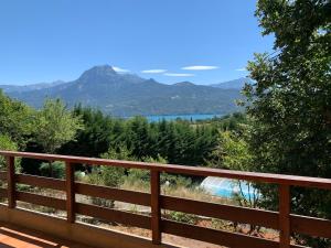 Grande maison avec vue lac et piscine privée