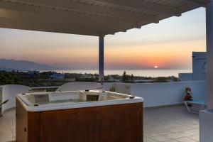 Modernist Spa Suites - Grambella Olive Estate