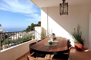 Apartment with sea view