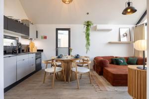 Tiny house with a fenced garden in Oud Ade - Garden shed - 8