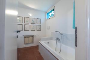 Villa Viola con piscina e giardino img15
