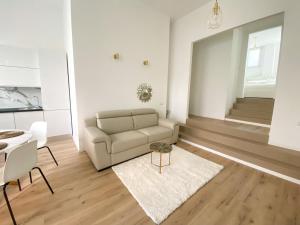 CityLife Designer Suite - 75m2 - Near Metro