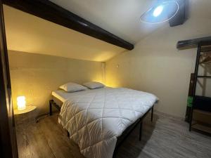 Maison dans les remparts dAigues-Mortes